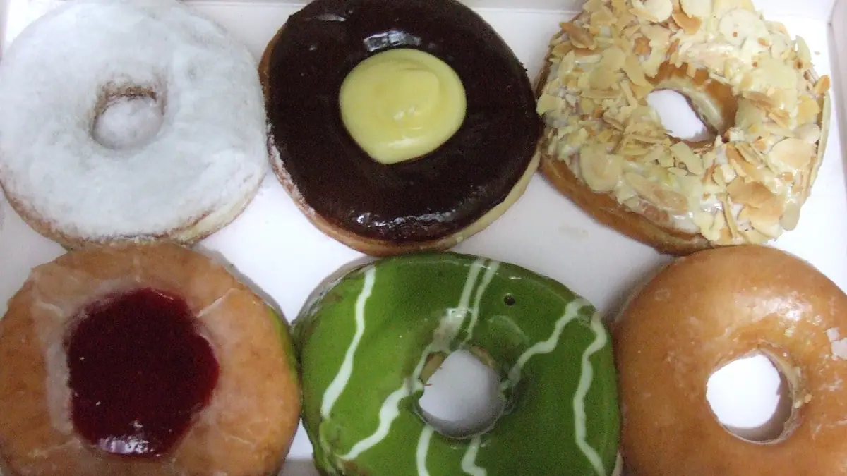 Eggless Cake Shop bakes